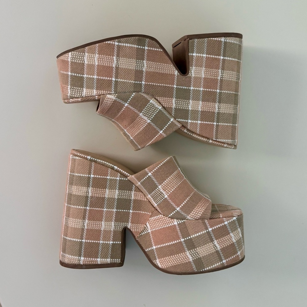Larroude Beige Plaid Platform Mule